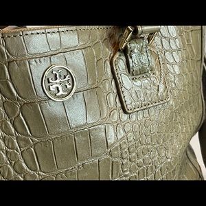 NWT SNAKE TORY BURCH